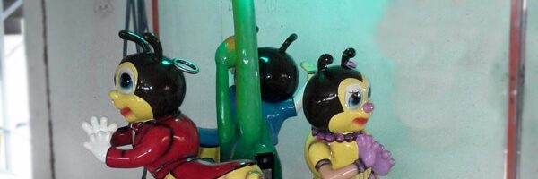 Carousel μελισσάκια